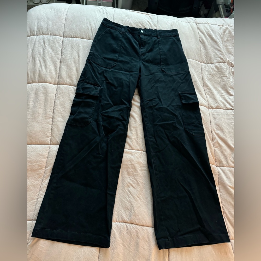 Black Wild Fable Cargo pants
